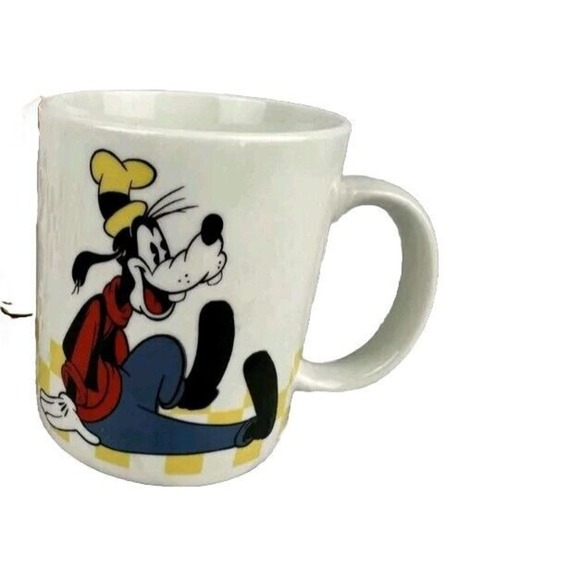 Gabbay Disney Goofy Mug Mickey‎ &Co Gibson Overseas White Yellow Checker - Picture 1 of 4